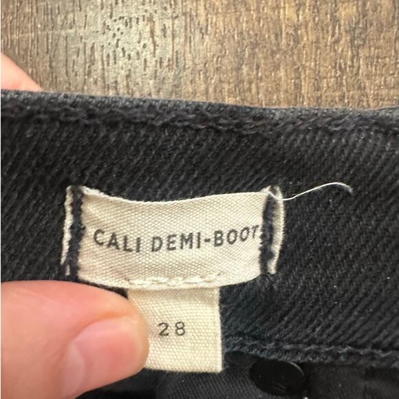 Madewell Cali Demi-Boot Jeans in Edmunds Wash: Raw-Hem Edition Size 28 - Picture 8 of 10